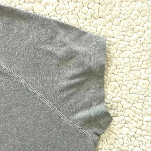 The North Face Gray Cotton Blend Scoop Neck Cap Sleeve High-Low Tee Size M - Picture 8 of 15